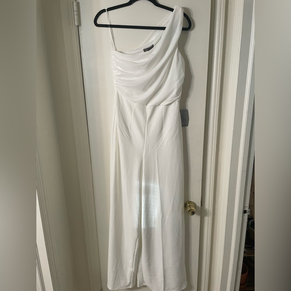 Nordstrom Small White One-Shoulder Jumpsuit